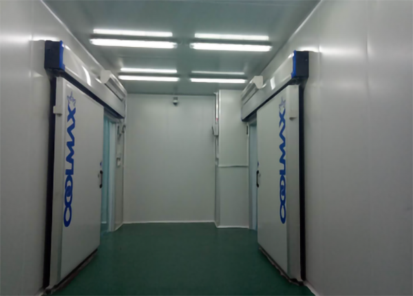 食品公司內(nèi)建造1000平加工型冷庫(kù)大概費(fèi)用是多少？